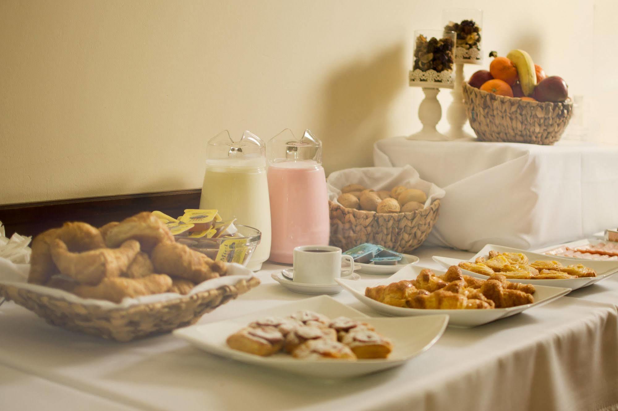 Ermitage Hotel Монтевидео Екстериор снимка