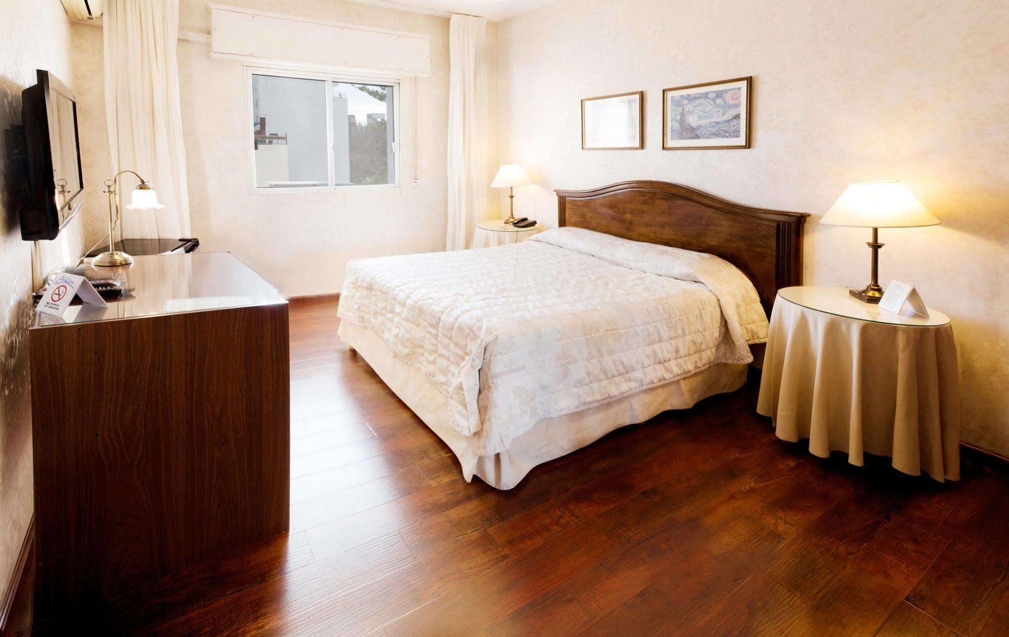 Ermitage Hotel Монтевидео Екстериор снимка
